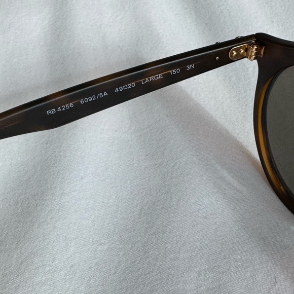NWOT Ray-Ban Gatsby Sunglasses (RB 4256) in Brown Tortoiseshell - Picture 9 of 9